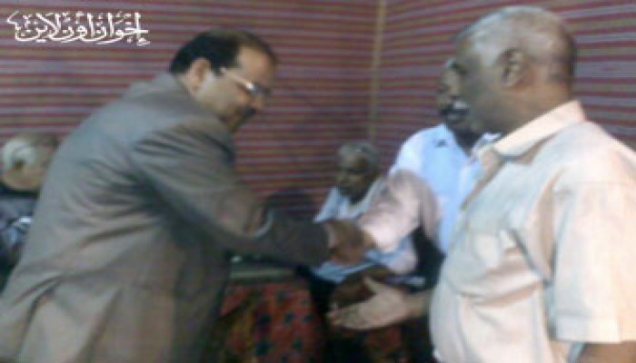 عزب مصطفى يكثِّف جولاته في آخر أيام الدعاية