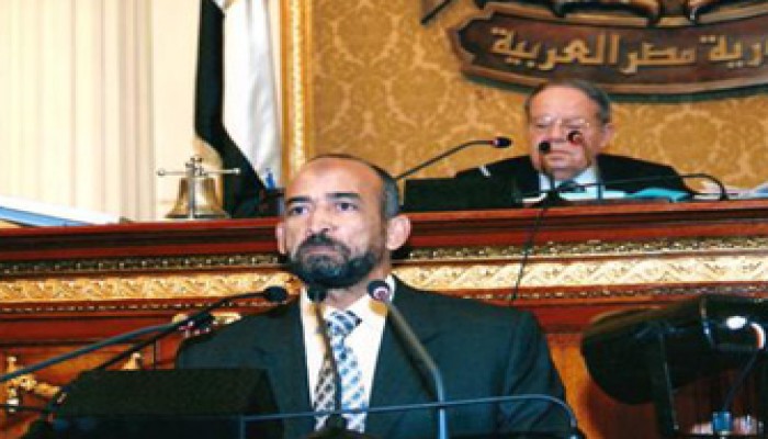 ونجح الحاج محمود حلمي