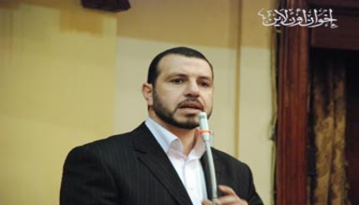 تجار المخدرات والبلطجية يقودون مسيرة لمنافس عادل حامد!