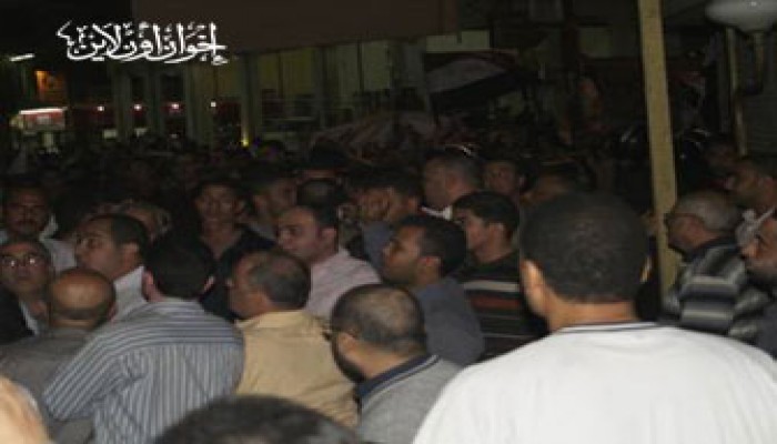 أمن الغربية يفضُّ مسيرة تأييد الحسيني بالقوة!