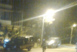 مراقبة مرشح الإخوان في المطرية بسيارتي شرطة!