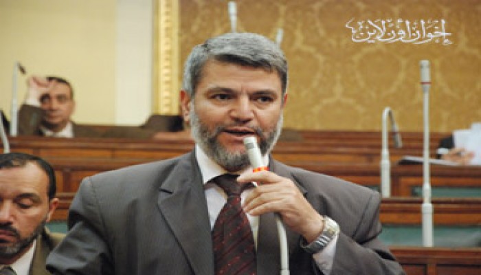 حمدي زهران يلتقي رءوس العائلات ببني سويف