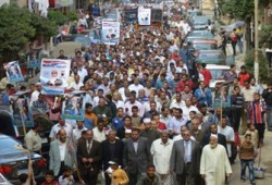 5 آلاف يعلنون تأييدهم لعسكر بـ"قحافة"