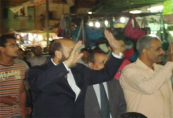 أهالي الوايلي يبايعون م. عمرو زكي