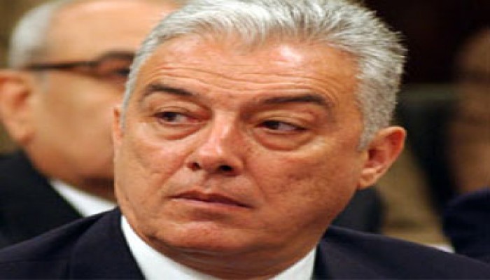 وزير البترول يُعلِّق صرف "عيدية" الموظفين على الانتخابات!