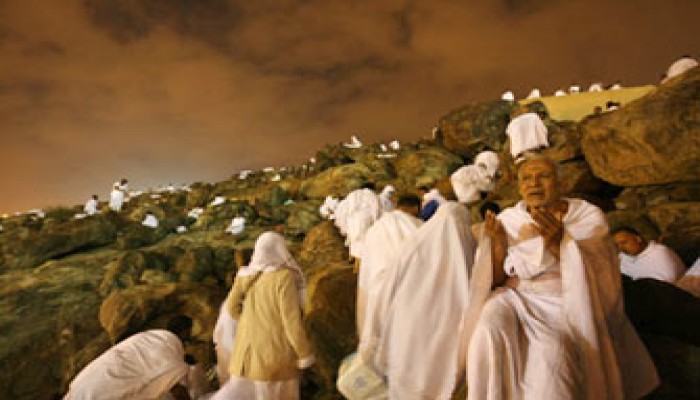 الحجاج إلى منى بعد صلاة العيد