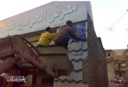 بالصور.. موظفو المحليات يزيلون دعاية مايسة الجوهري