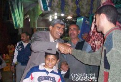 التفاف شعبي حول أسامة سليمان في دمنهور