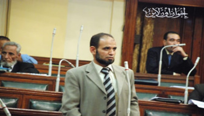 شابون يشارك في جلسة صلح بقرية "أبو رجوان"