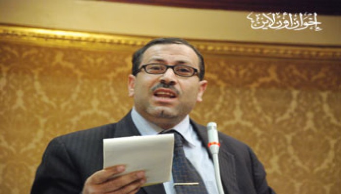 نقل تعسفي لمدير مكتب د. حمدي إسماعيل