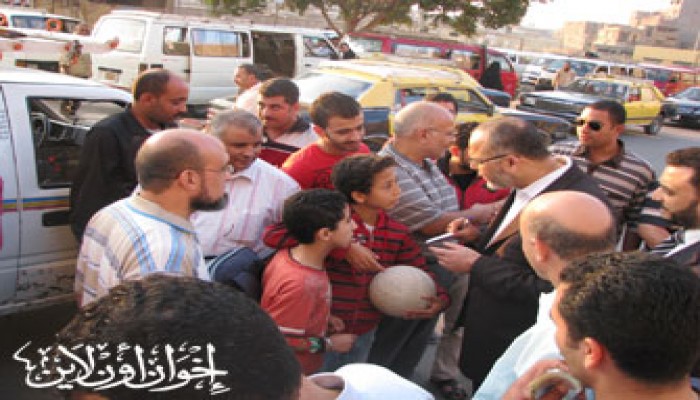 أهالي عزبة الدلتا يدعمون النائب سعد الحسيني