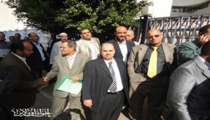 نواب الإسكندرية يراقبون تقديم الأوراق ويساعدون كافة المرشحين