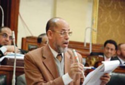 استدعاء أمني لإمام مسجد لمناصرته نائب العدوة