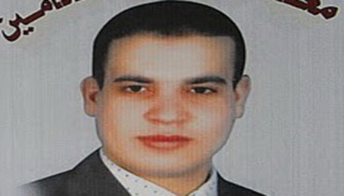 الأمن يعتدي بالضرب على محامي مرشح الإخوان بجرجا!!