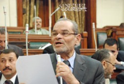 النائب أبو زيد يقدِّم مناسك الحج لأهالي دائرته