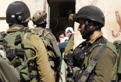 اعتقالات في الضفة وتفتيش للمنازل في جنين