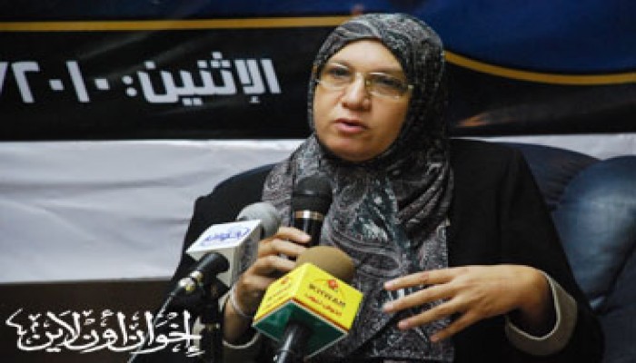 منال أبو الحسن: الإخوان يقدرون المرأة والوطني ظلمها بـ"الكوتة"