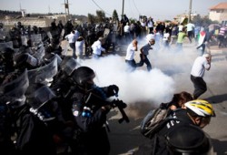 حماس تدعو الفلسطينيين للصمود في مواجهة الاحتلال