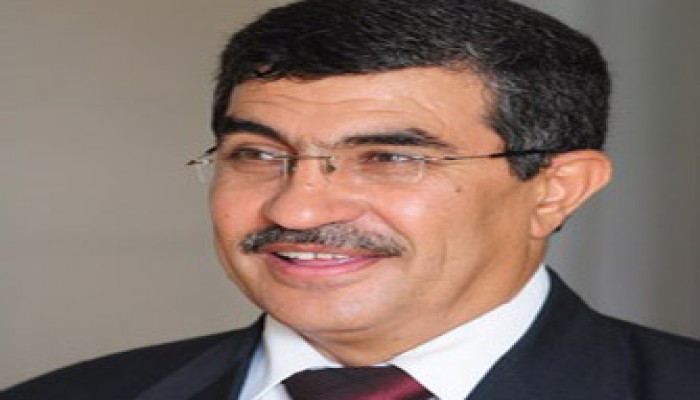 حسني عمر يكتب: حكومة الأصفار تواصل الانهيار