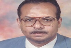 نقل د. زكريا سليم للقصر العيني لإجراء فحوصات طبية