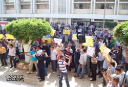 وقفة لطلاب المنوفية ضد طبخ الانتخابات