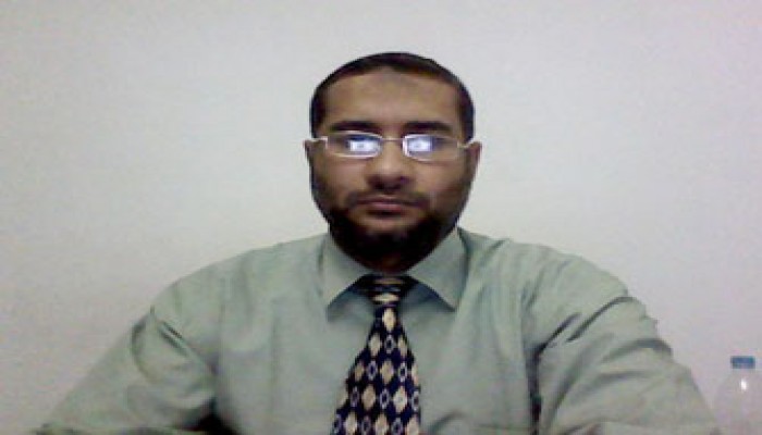 الشعار بين الديني والطائفي