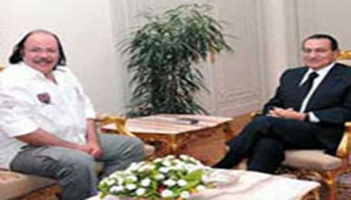 على هامش زيارة الفنانين الرئاسية.. رئيس لكل مواطن