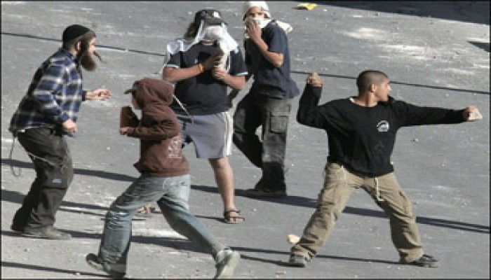 الصهاينة يحرقون مسجدًا جنوب بيت لحم!!