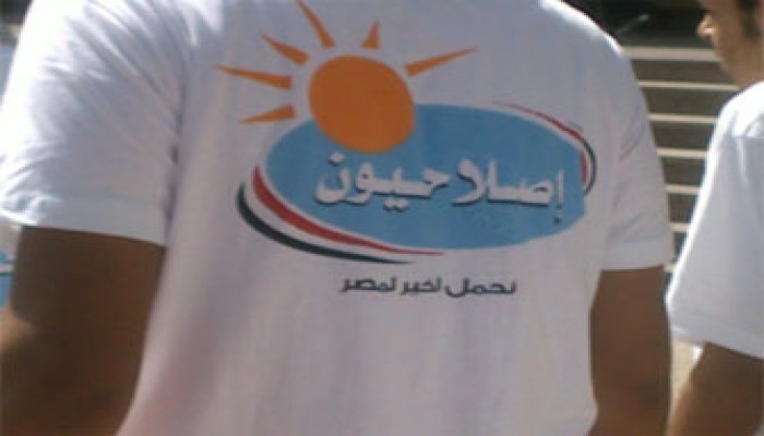 أمن "عين شمس" يعذب 2 من طلاب الإخوان!