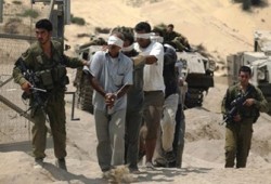 الاحتلال يعتقل كوادر لحماس بالضفة