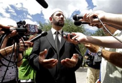 "علماء فلسطين": إحراق المصحف خطوة لا تحمد عواقبها