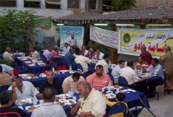 رموز "غربال" يشاركون جادو إفطاره السنوي