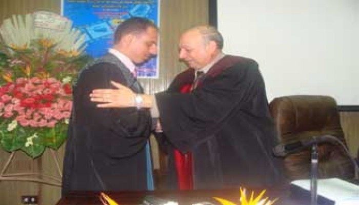 تهنئة لإيهاب محمود لحصوله على الدكتوراه