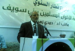 المرشد العام يدعو القوى السياسية للتكاتف من أجل مصر