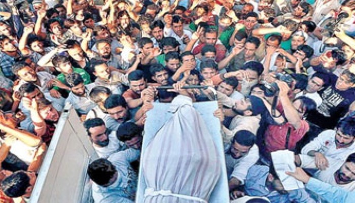 "النيويورك تايمز" تدين الصمت الدولي تجاه ما يحدث بكشمير