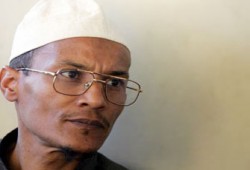 الجزائر.. اعتقال الشيخ علي بلحاج