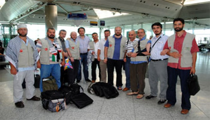 مصابو "أسطول الحرية" يعودون لرفع حصار غزة