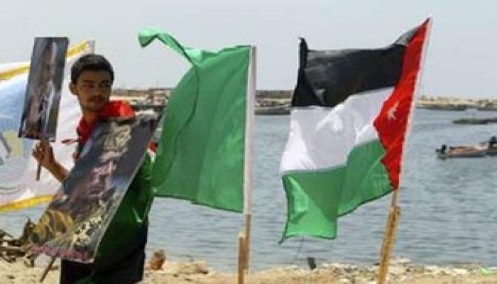 مسيرة بحرية في غزة ترحيبًا بسفينة "الأمل"