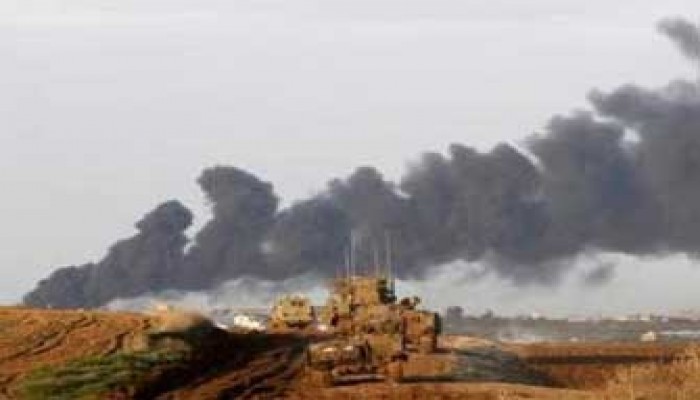 توغلات صهيونية في غزة وهدم منازل بالضفة