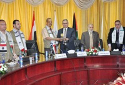 درع "التشريعي الفلسطيني" لمجلس الشعب المصري