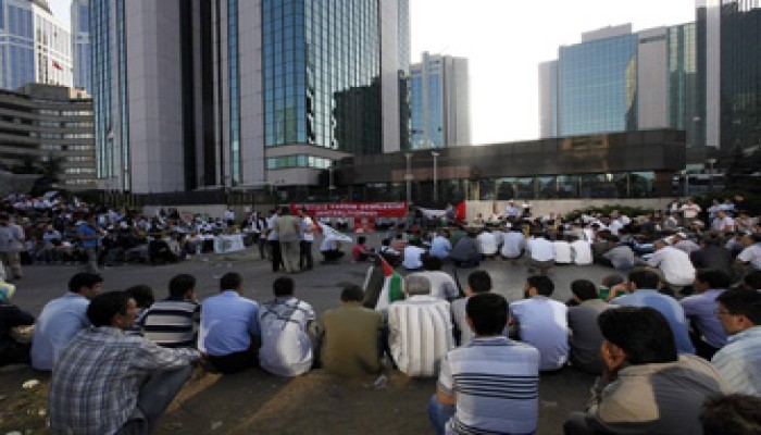 تركيا تقود الغضب ضد الاعتداء على أسطول الحرية