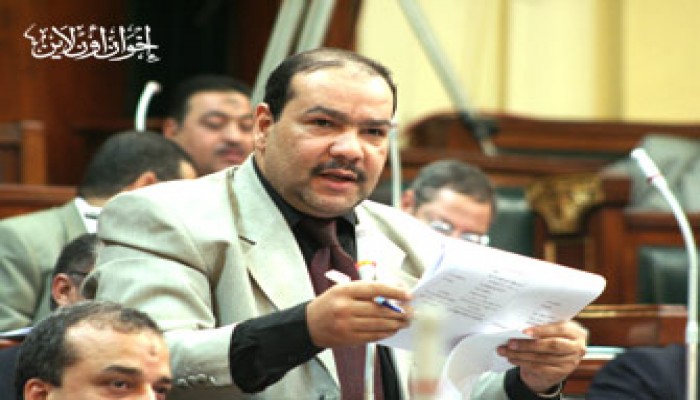 لجنة برئاسة المحافظ ومدير الأمن لإسقاط عزب!