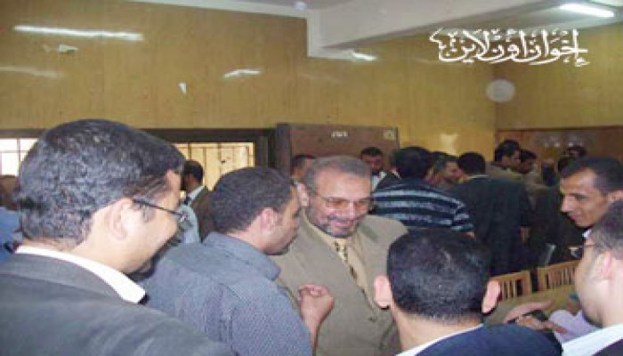 محامو الصف يؤيدون علي فتح الباب