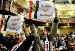 الأغلبية تمدد حالة الطوارئ لسنتين مجددًا!!