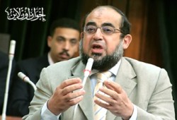 صبري عامر يكرِّم عمال بركة السبع