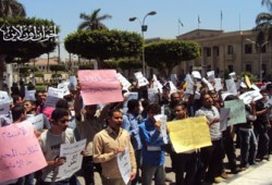 استمرار اعتصام طلاب جامعة القاهرة ضد التعسف