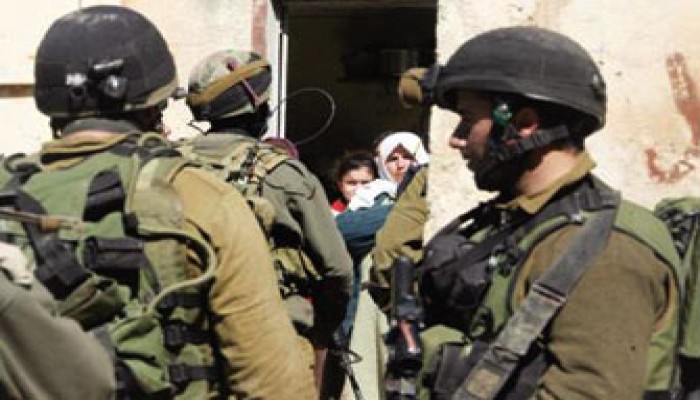 الاحتلال الصهيوني يختطف 11 فلسطينيًّا بالضفة