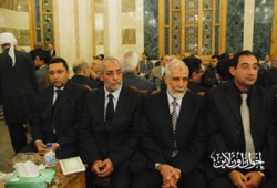 المرشد العام يتقدَّم عزاءً مهيبًا للمستشار الرفاعي