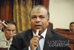 الكتاتني يحذِّر من انتهاك حرمات النساء