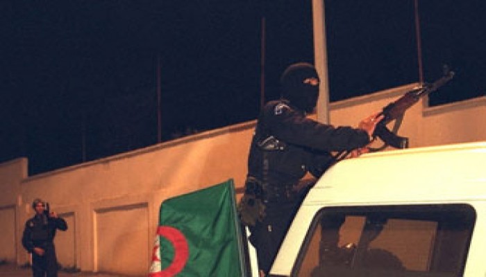 الجزائر تعتقل عميلاً للموساد يحمل جوازًا مزوّرًا